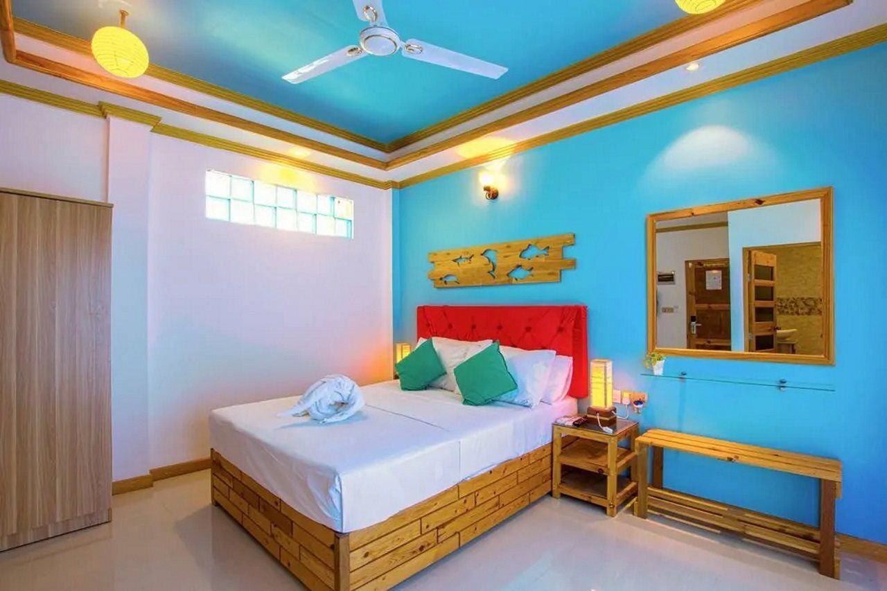 Handhuvaru Villa Boutique Hotel Maafushi Bagian luar foto