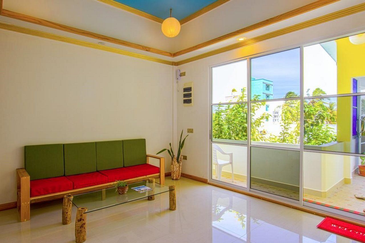 Handhuvaru Villa Boutique Hotel Maafushi Bagian luar foto
